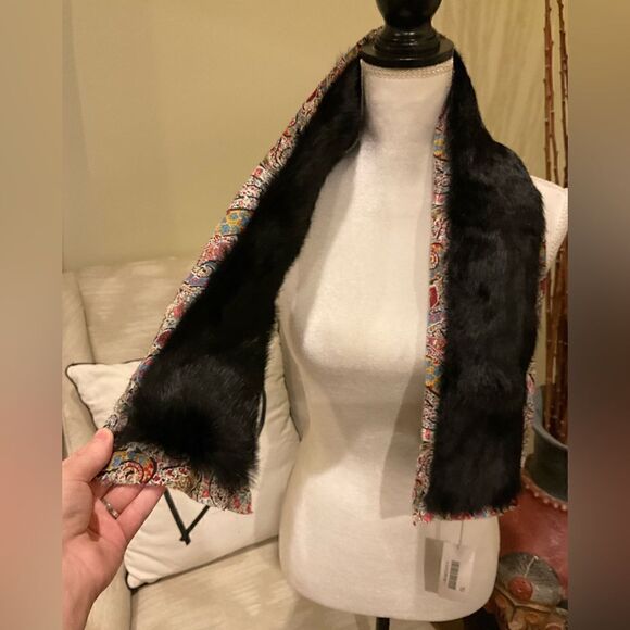 NWT Cacharel 100% Real Rabbit Fur Scarf - Picture 2 of 6